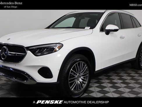 Certified 2026 Mercedes-Benz GLC 300 image 1