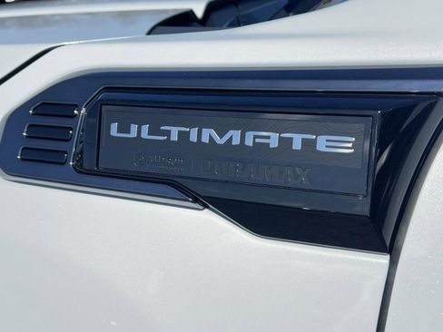 New 2026 GMC Sierra 3500 Denali Ultimate w/ LPO, Black Badging Package AWD/4WD image 10