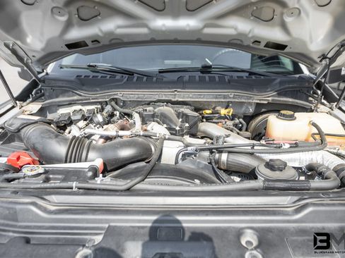 Used 2018 Ford F250 XL w/ Power Equipment Group AWD/4WD image 14