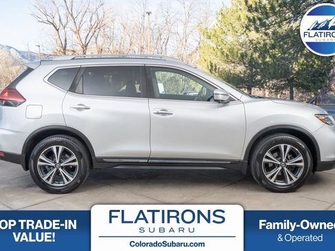 Used 2018 Nissan Rogue SL w/ Premium Package image 1