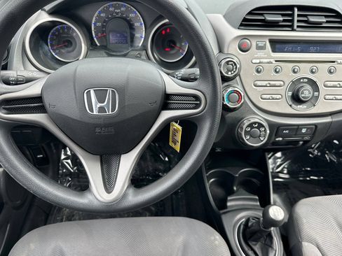 Used 2010 Honda Fit image 11
