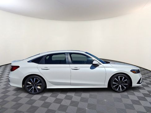 Used 2023 Honda Civic EX image 8