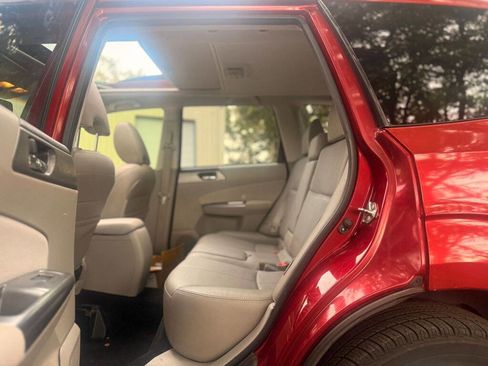 Used 2011 Subaru Forester 2.5X Limited w/ Popular Equipment Group 5A image 12