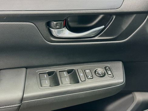 Used 2023 Honda CR-V LX image 15