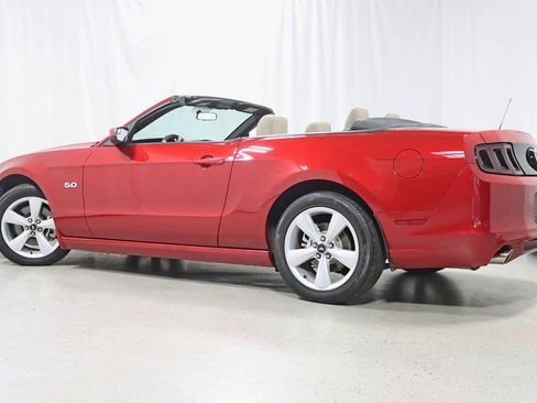 Used 2013 Ford Mustang GT w/ Security Pkg RWD image 10