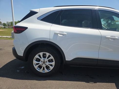 Certified 2023 Ford Escape Active w/ Tech Pack #1 FWD image 7