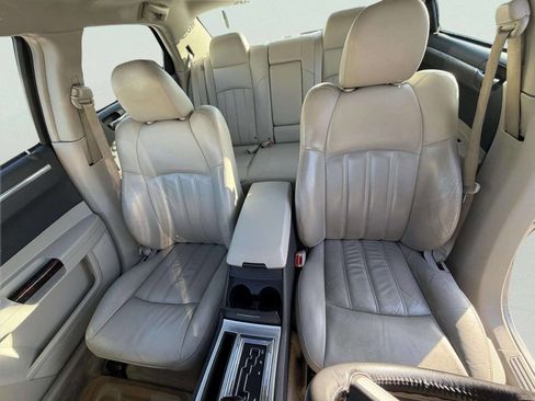 Used 2006 Chrysler 300 C image 13