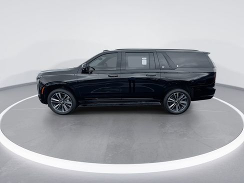 Used 2025 Cadillac Escalade ESV Sport AWD/4WD image 5