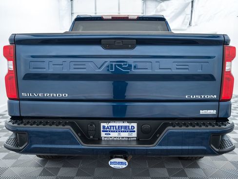 Used 2022 Chevrolet Silverado 1500 Custom w/ Safety Confidence Package AWD/4WD image 6