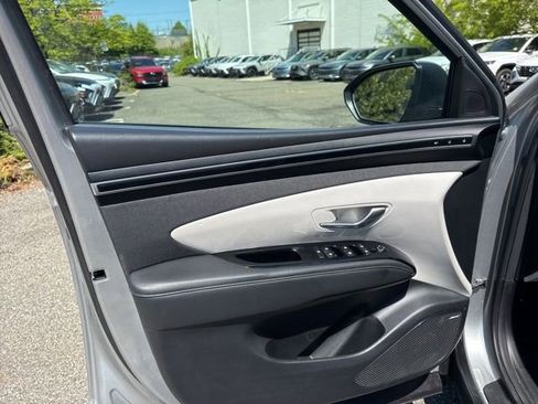 Used 2022 Hyundai Tucson Limited AWD/4WD image 35