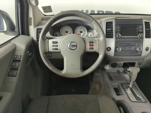 Used 2015 Nissan Frontier Desert Runner RWD image 11