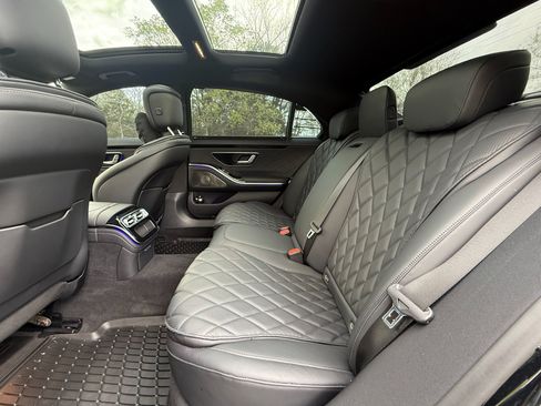 Used 2023 Mercedes-Benz S 580 4MATIC Sedan image 23