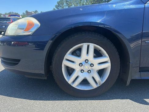 Used 2012 Chevrolet Impala LT w/ LT Sunroof Package FWD image 10
