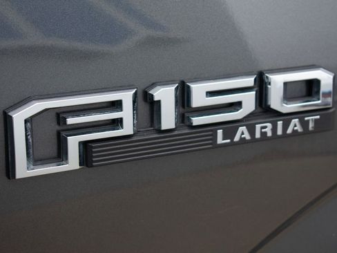 Used 2015 Ford F150 Lariat w/ Equipment Group 502A Luxury image 11