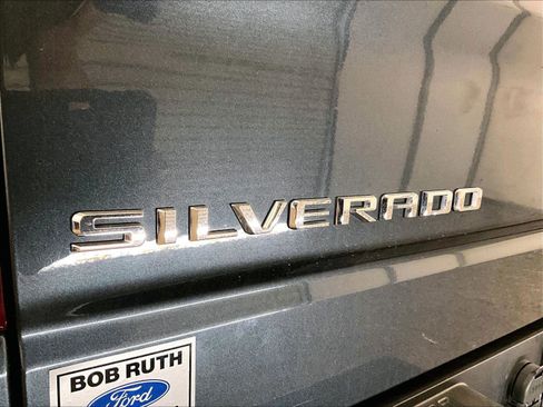 Used 2020 Chevrolet Silverado 1500 Custom w/ Custom Value Package image 13