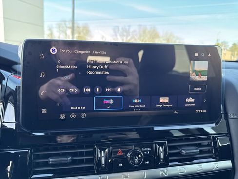 New 2026 Nissan Pathfinder Platinum image 16