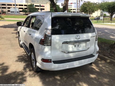 Used 2017 Lexus GX 460 Premium w/ Premium Package AWD/4WD image 4