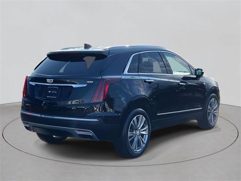 Certified 2023 Cadillac XT5 Premium Luxury image 4