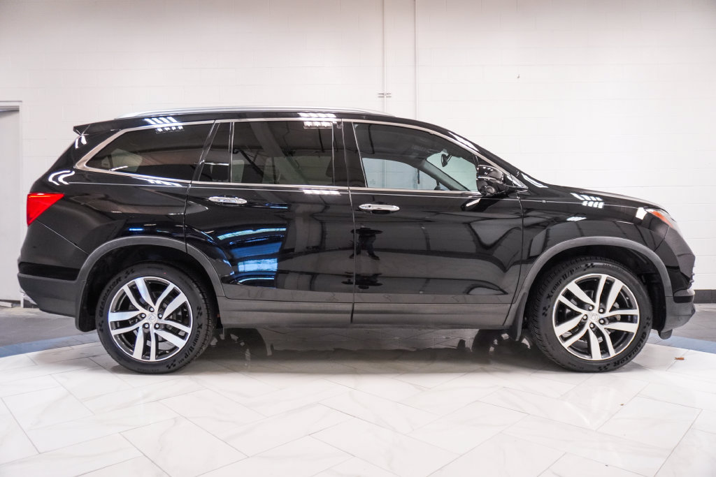 Used 2017 Honda Pilot Touring image 36