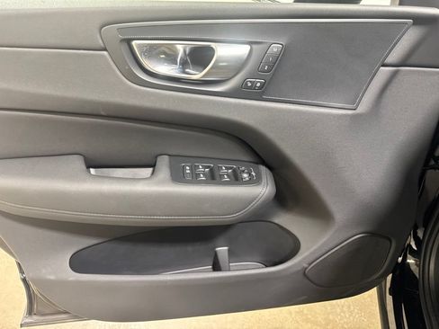 Certified 2026 Volvo XC60 B5 Plus AWD/4WD image 17