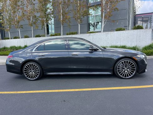 Used 2022 Mercedes-Benz S 500 4MATIC image 5