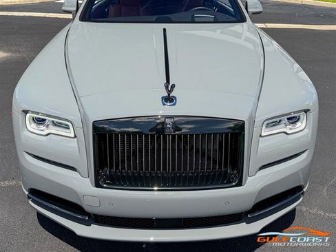 Used 2018 Rolls-Royce Wraith RWD image 4