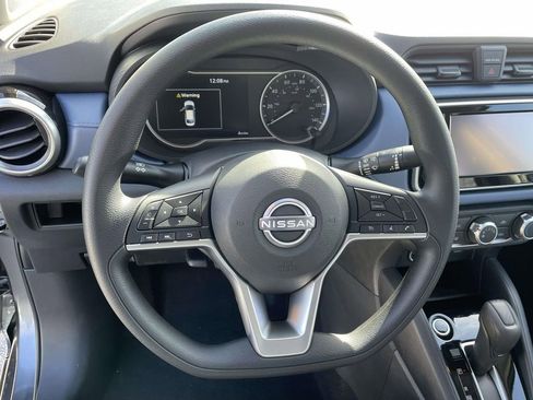 New 2025 Nissan Versa SV w/ Trunk Package image 18