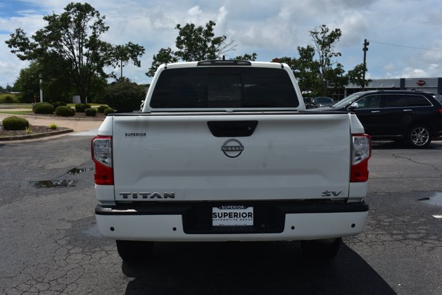 Used 2023 Nissan Titan SV RWD image 6