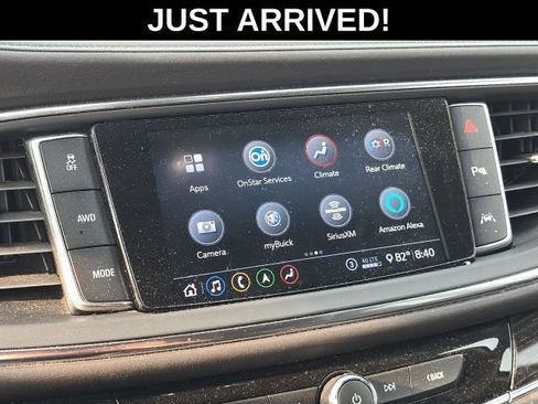 Used 2021 Buick Enclave Avenir w/ Avenir Technology Package AWD/4WD image 26