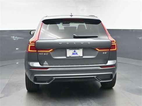 New 2026 Volvo XC60 B5 Ultra w/ Protection Package Premier image 7