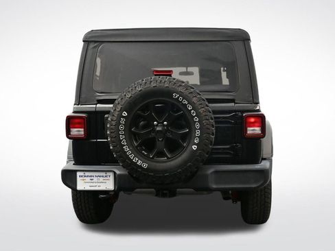 Used 2022 Jeep Wrangler Unlimited Sport AWD/4WD image 4