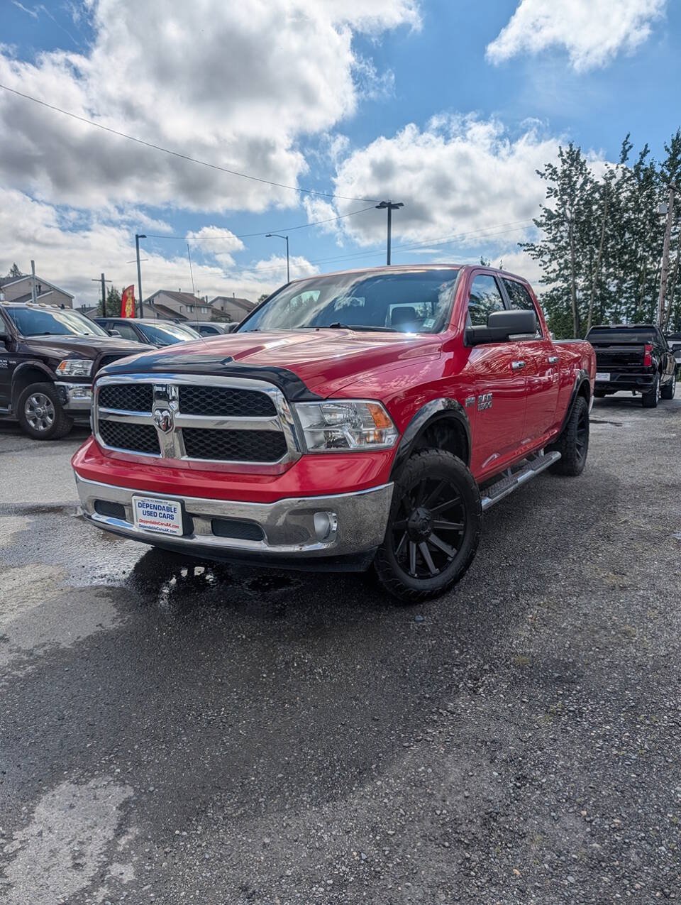 Used 2016 RAM 1500 Classic SLT w/ Luxury Group AWD/4WD image 2