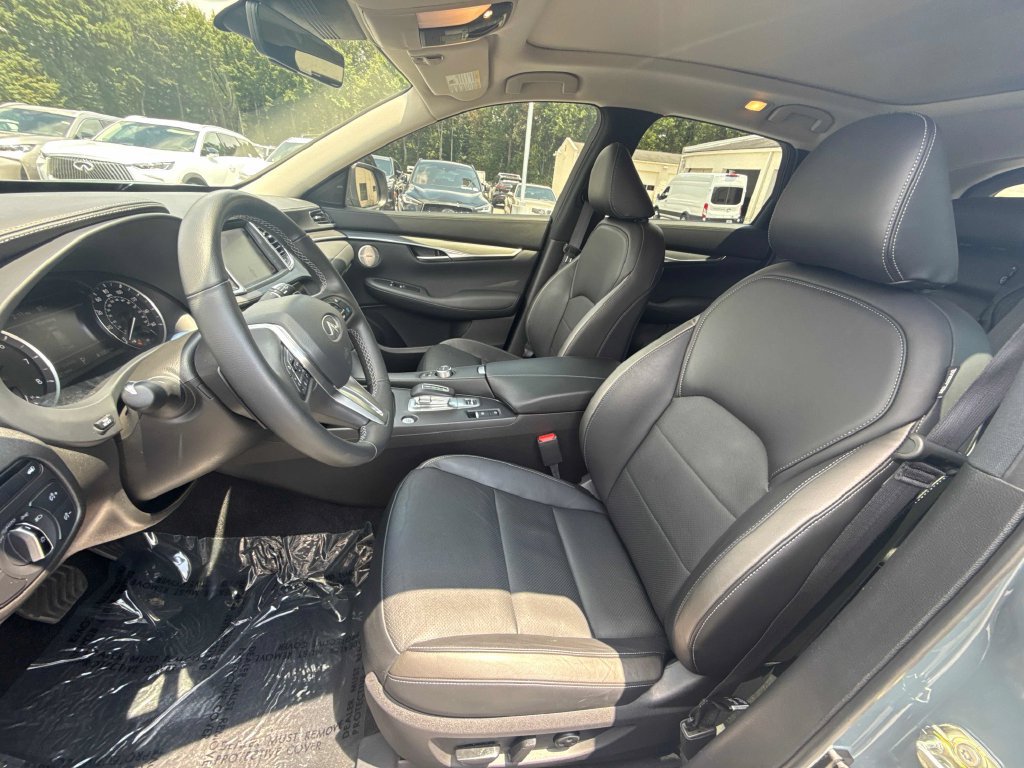 Used 2025 INFINITI QX50 Luxe AWD/4WD image 11