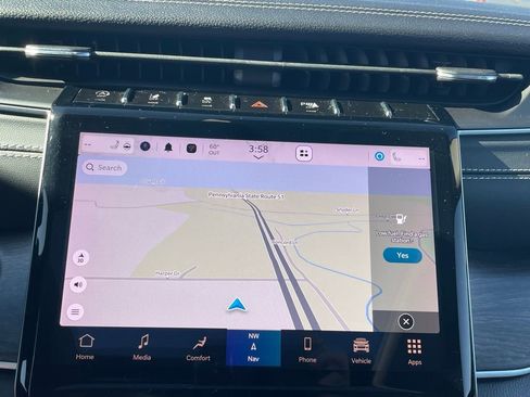 Certified 2022 Jeep Grand Cherokee Limited image 44