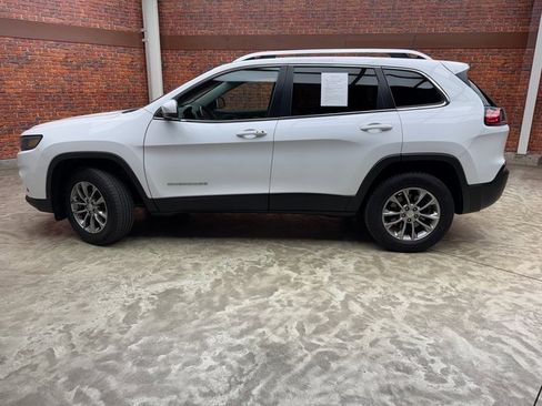 Used 2020 Jeep Cherokee Latitude Plus w/ Cold Weather Group image 2