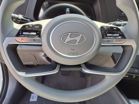 New 2026 Hyundai Elantra SE FWD image 11