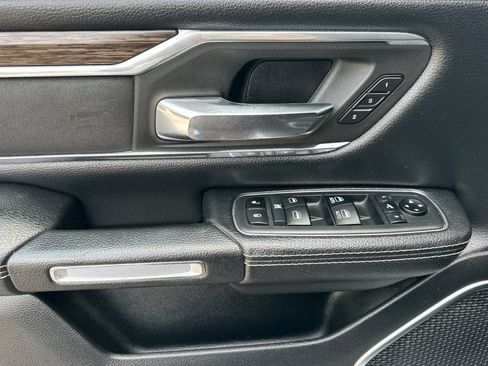 Used 2019 RAM 1500 Laramie image 11