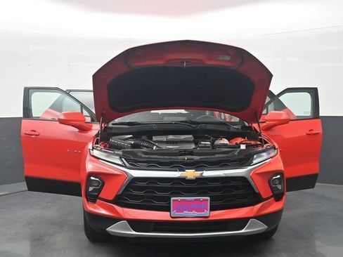 Used 2025 Chevrolet Blazer LT FWD image 35
