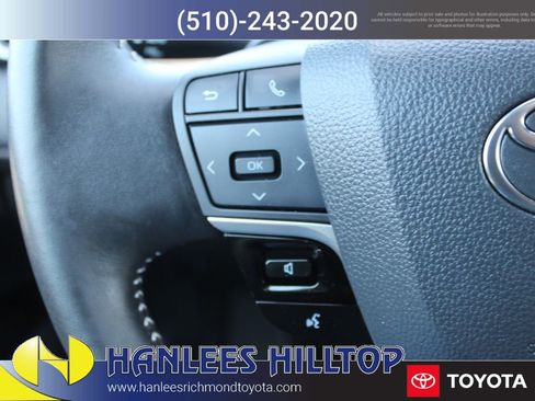 Certified 2025 Toyota Camry SE w/ Convenience Package image 27