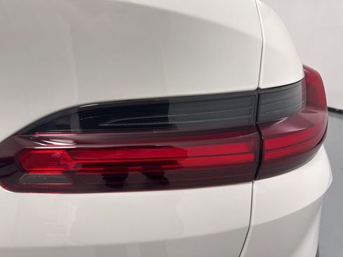 Certified 2024 BMW X4 xDrive30i w/ Premium Package image 7