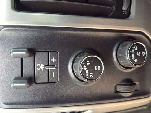 Used 2014 GMC Sierra 1500 SLT AWD/4WD image 13