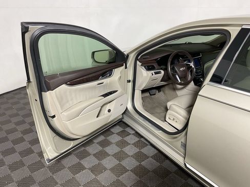 Used 2014 Cadillac XTS Premium FWD image 21
