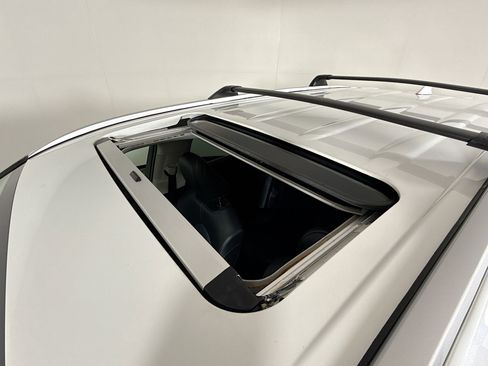 Certified 2023 Toyota Highlander XLE image 14