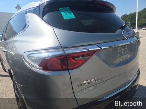 Used 2023 Buick Enclave Essence w/ Experience Buick Package FWD image 6