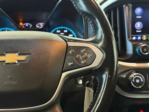 Used 2022 Chevrolet Colorado LT w/ LT Convenience Package RWD image 16