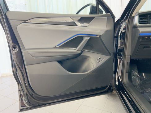 New 2026 Volkswagen Tiguan SE image 21