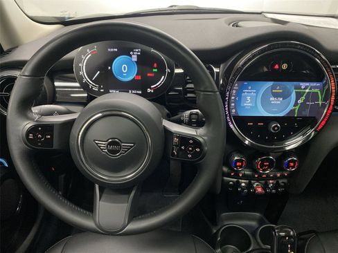 Certified 2023 MINI Cooper 4-Door Hardtop image 31