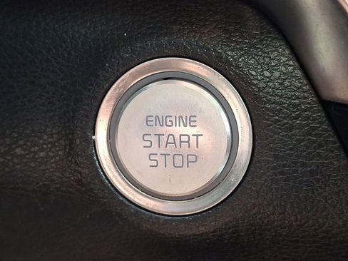 Certified 2022 Kia Telluride S FWD image 23