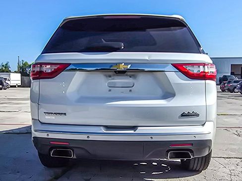 Used 2020 Chevrolet Traverse High Country w/ LPO, Floor Liner Package FWD image 5