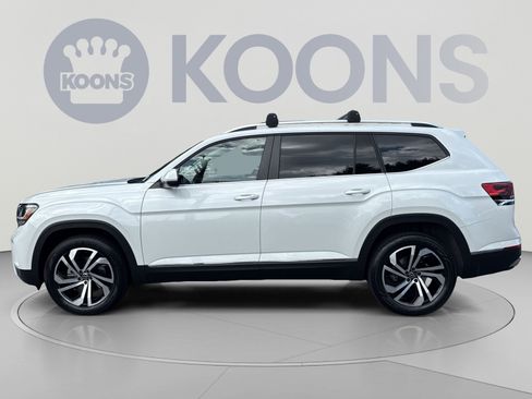 Used 2023 Volkswagen Atlas SEL AWD/4WD image 2